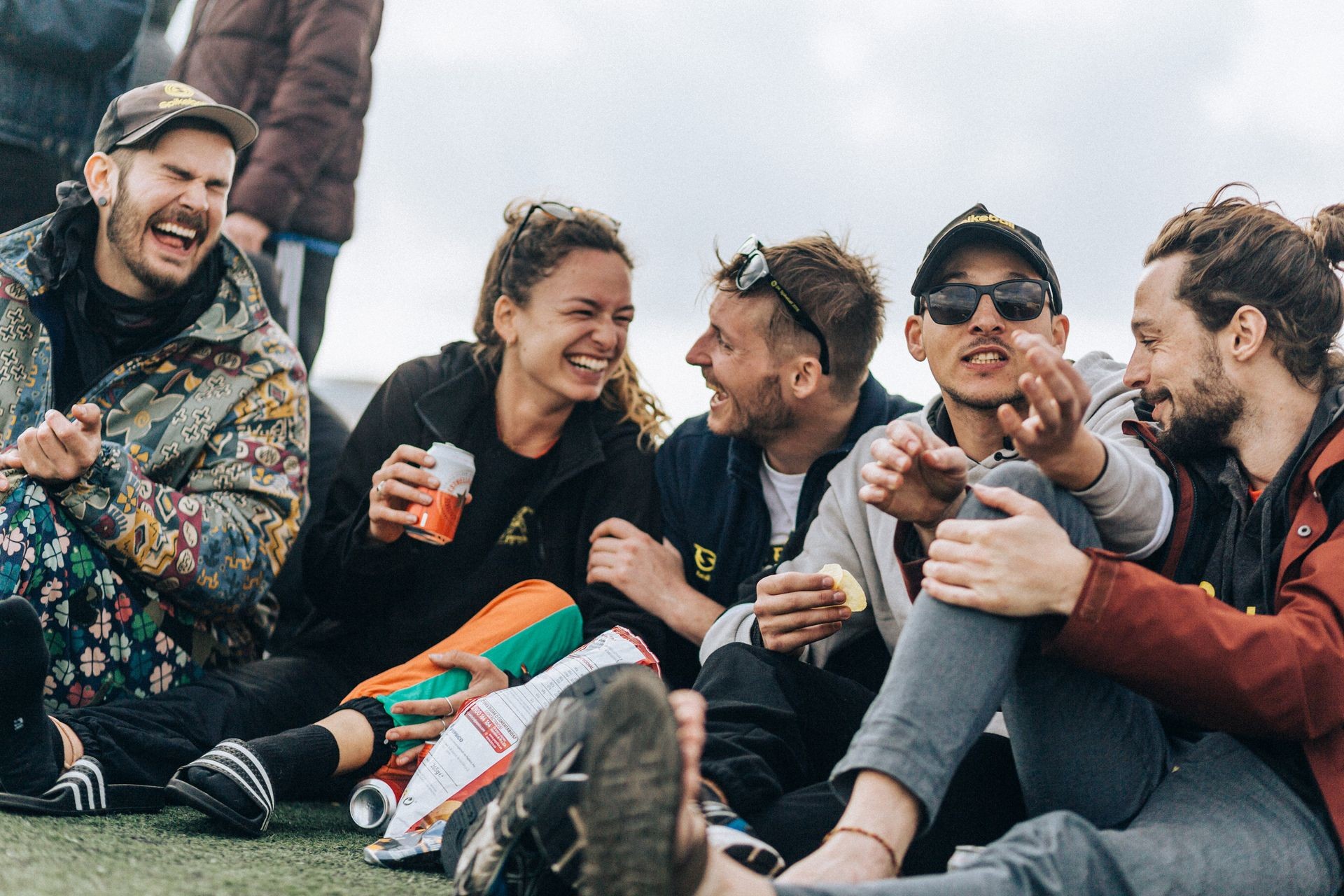 roundnet friends having a great time